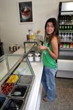 th_02227_celeb-city.org-The_Elder-Brittny_Gastineau_2009-05-26_-_stopping_to_buy_some_yogurt_in_Beverly_Hills_8162_122_335lo.jpg