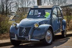 th_344607897_Citroen_2CV_122_342lo.jpg