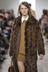 th_419691764_MichaelKors_fw15_032_122_38lo.jpg
