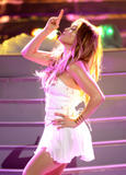 th_98519_Jennifer.Lopez._.During.Fox.American.Idol.2013_12_122_7lo.jpg