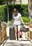 http://img216.imagevenue.com/loc364/th_08809_Ashley_Greene_Leaving_her_apartment_in_LA_020709_006_122_364lo.jpg