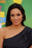 http://img216.imagevenue.com/loc38/th_09476_celebrity_paradise.com_TheElder_RosarioDawson14_122_38lo.jpg