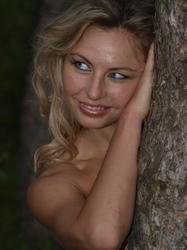 Laura J - beauty blonde naked outdoorsv4165pbsaw.jpg