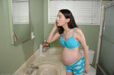 Larisa Fox - Pregnant 1-h5usbnoskx.jpg